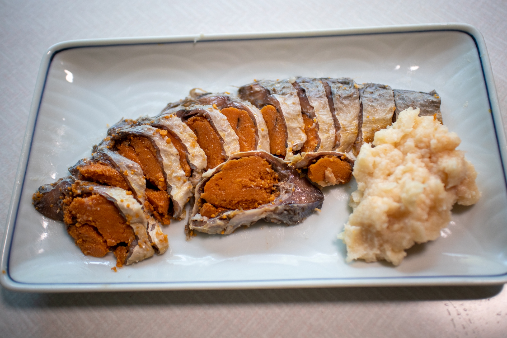 日本が誇る発酵の奇跡：くさや、ふなずし、豆腐ようの発酵マジック